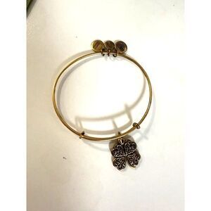 ALEX & ANI FOUR LEAF Clover Charm Expandable Wire Bracelet Gold tone 2017